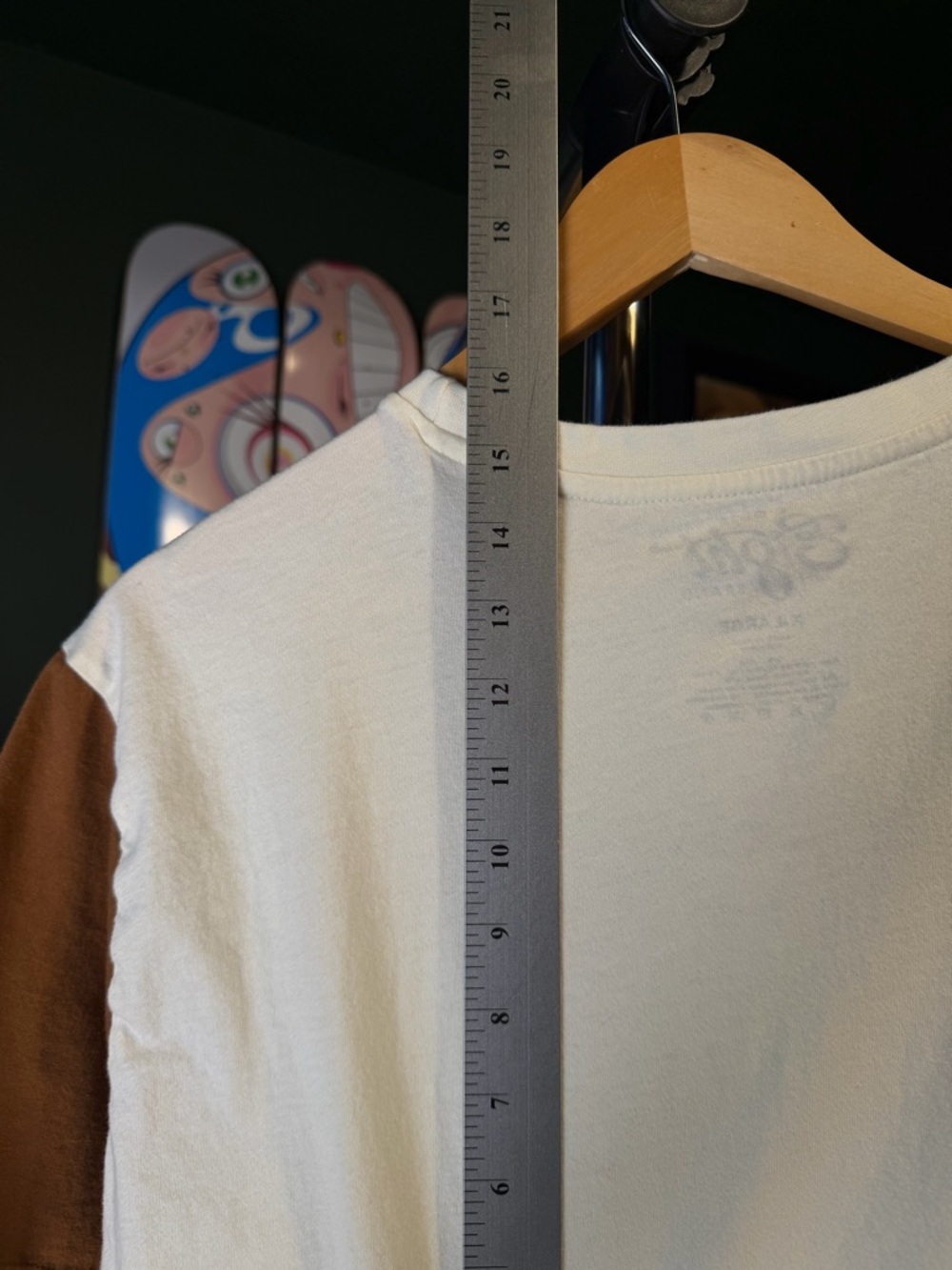 Eighty Eight Los Angeles California Two-Toned Custom Cut Crop Top Tee - Picture 5 of 5
